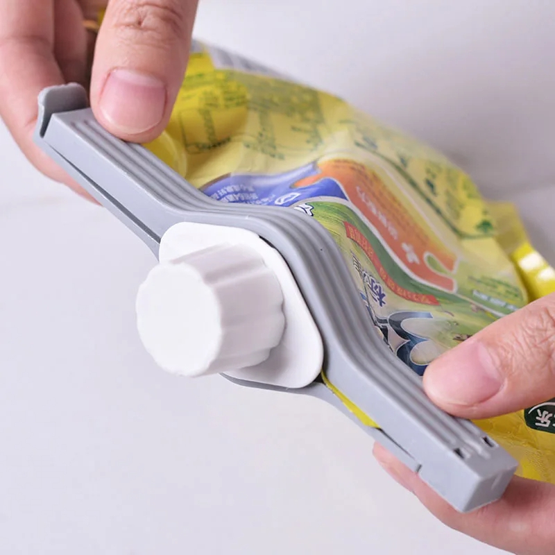 Clip per Sacchetti Alimentari  - Kitchen Hanging Gadgets recensione e prezzo