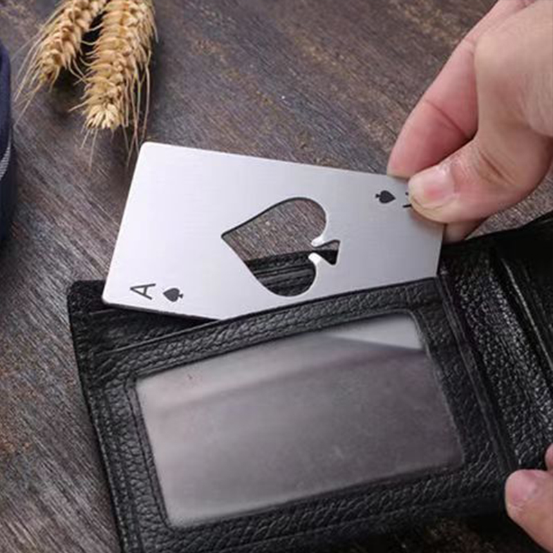 Apribottiglie per birra Poker  - Kitchen Gadgets To Gift recensione e prezzo
