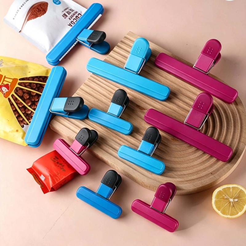4 Pezzi Clip Portatili in Plas - Kitchen Hanging Gadgets recensione e prezzo